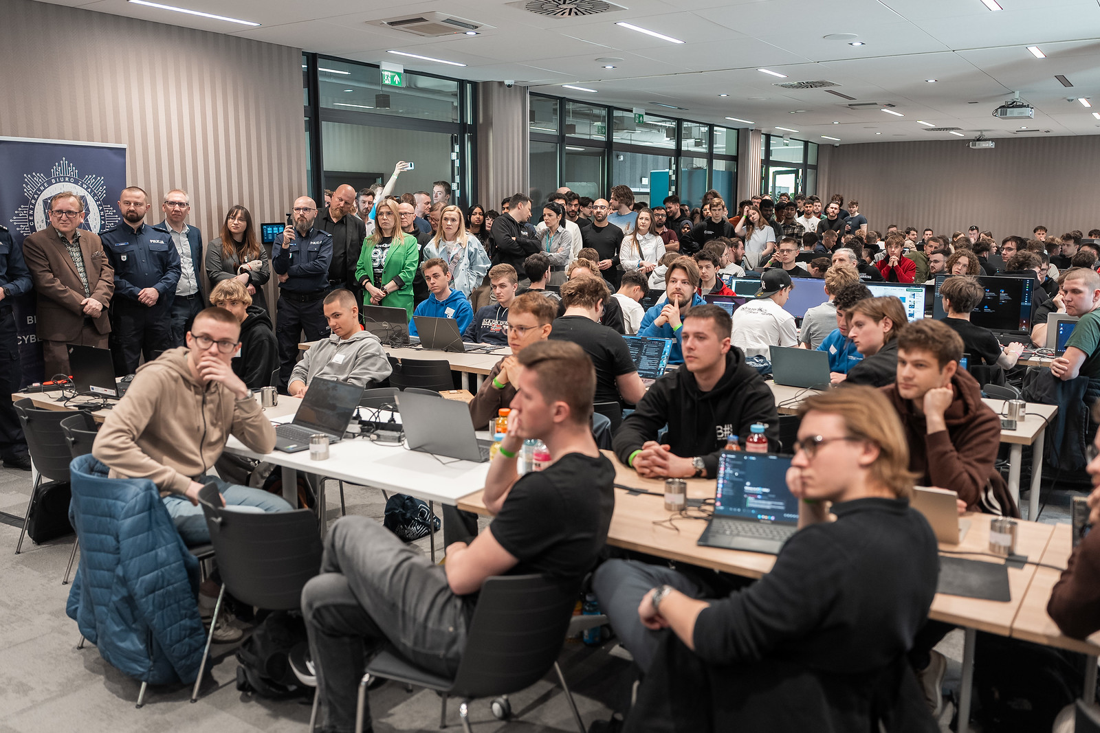 HackCarpathia – dwie doby hackathonu i film zmontowany na galę w jedną noc